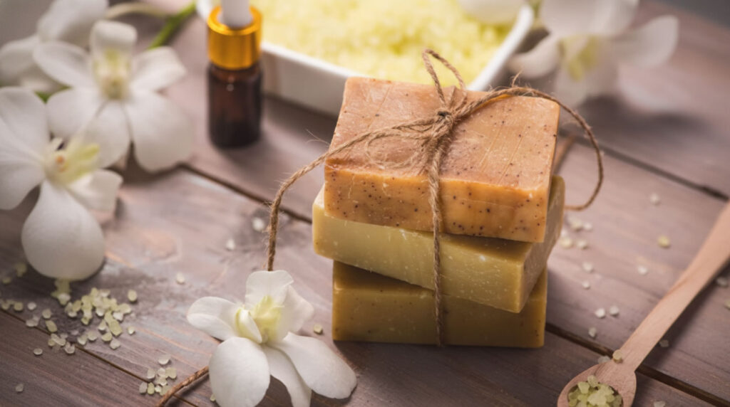 Illustration des quatre types de peau avec leurs besoins spécifiques en cosmétiques Illustration des quatre types de peau avec leurs besoins spécifiques en cosmétiques